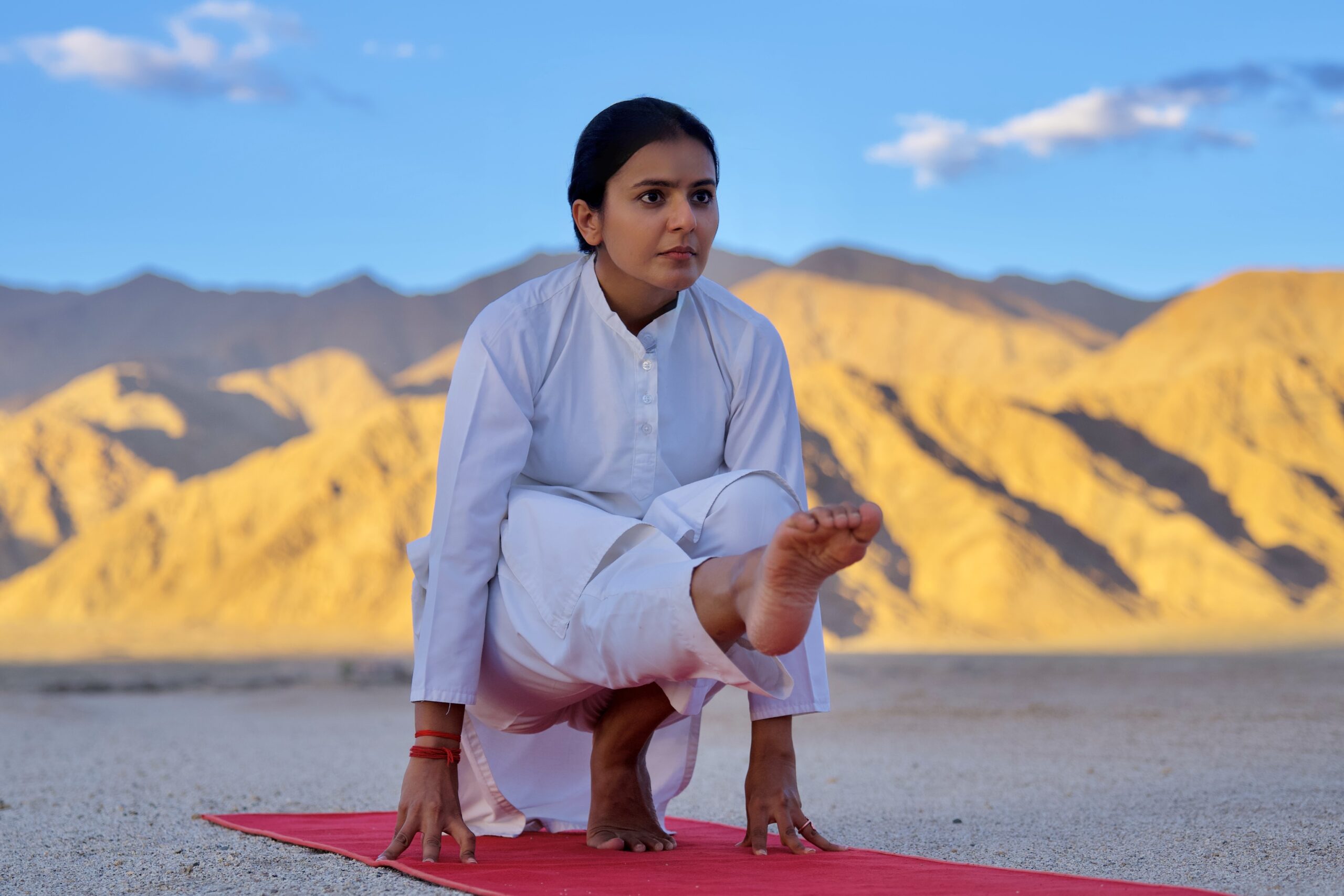 angamardana squatting 1